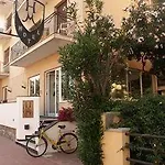 Hotel Mimosa 3*