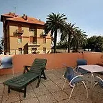 Mimosa Hotel