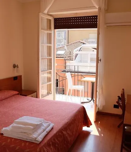 Mimosa Hotell