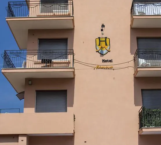 Mimosa Hotel 3*